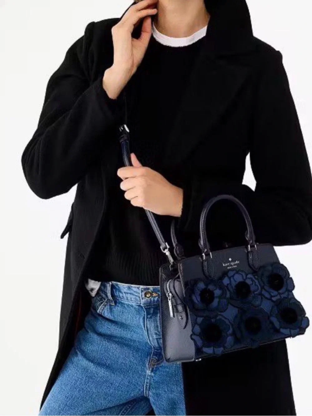 💙kate spade navy floral applique satchel with top handles
